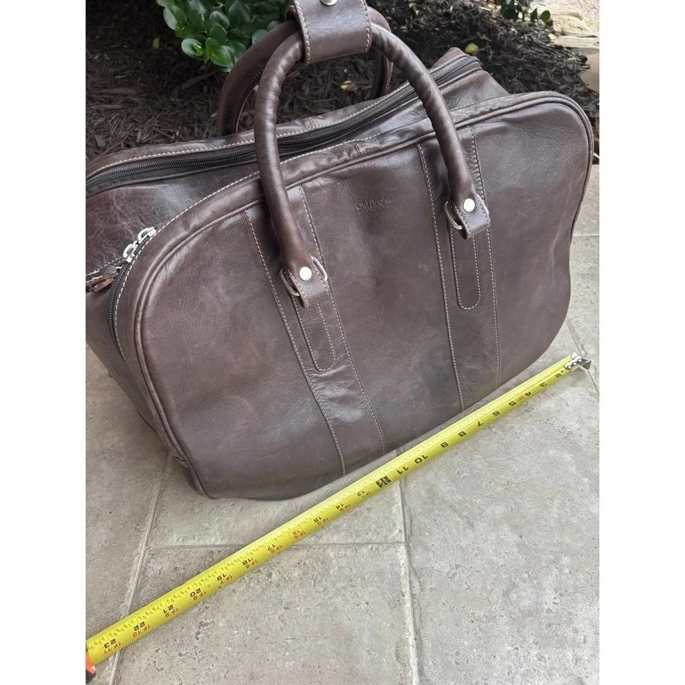 ⭐️Old Angler Italy Brown Leather Travel Bag⭐️2 Wheels Strap Outside Zip Pocket⭐️
